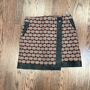 Karen Millen skirt size US 2 as worn on TV